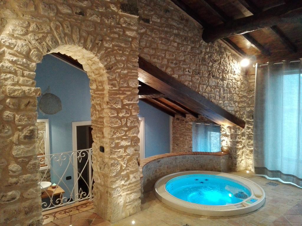 Locanda Il Falco Nero Fumone Kültér fotó