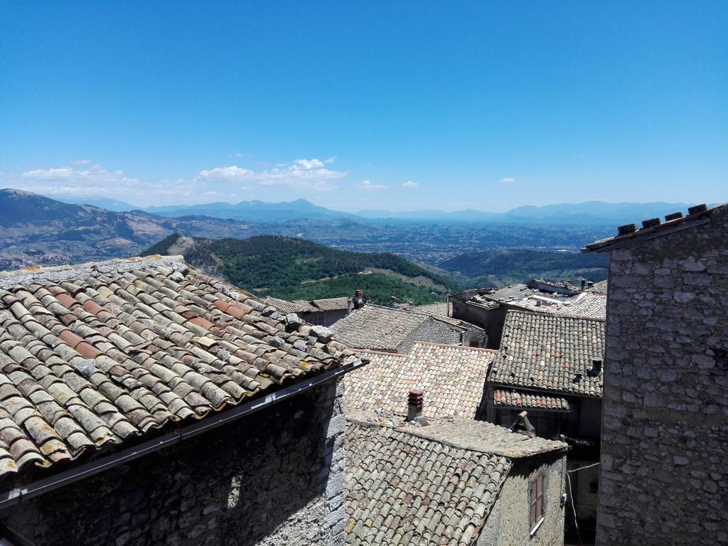 Locanda Il Falco Nero Fumone Kültér fotó