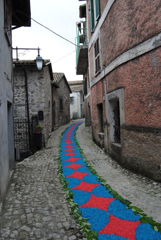 Locanda Il Falco Nero Fumone Kültér fotó