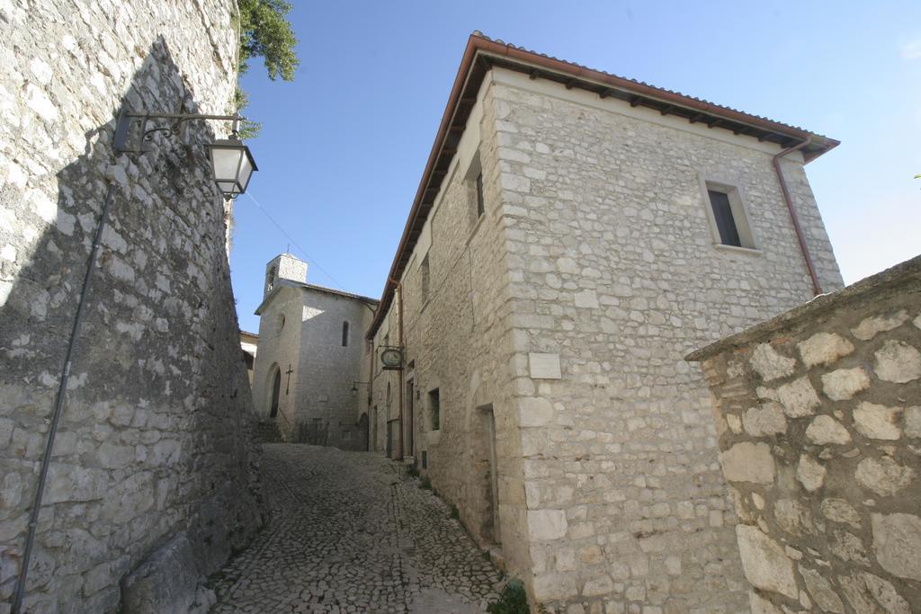 Locanda Il Falco Nero Fumone Kültér fotó