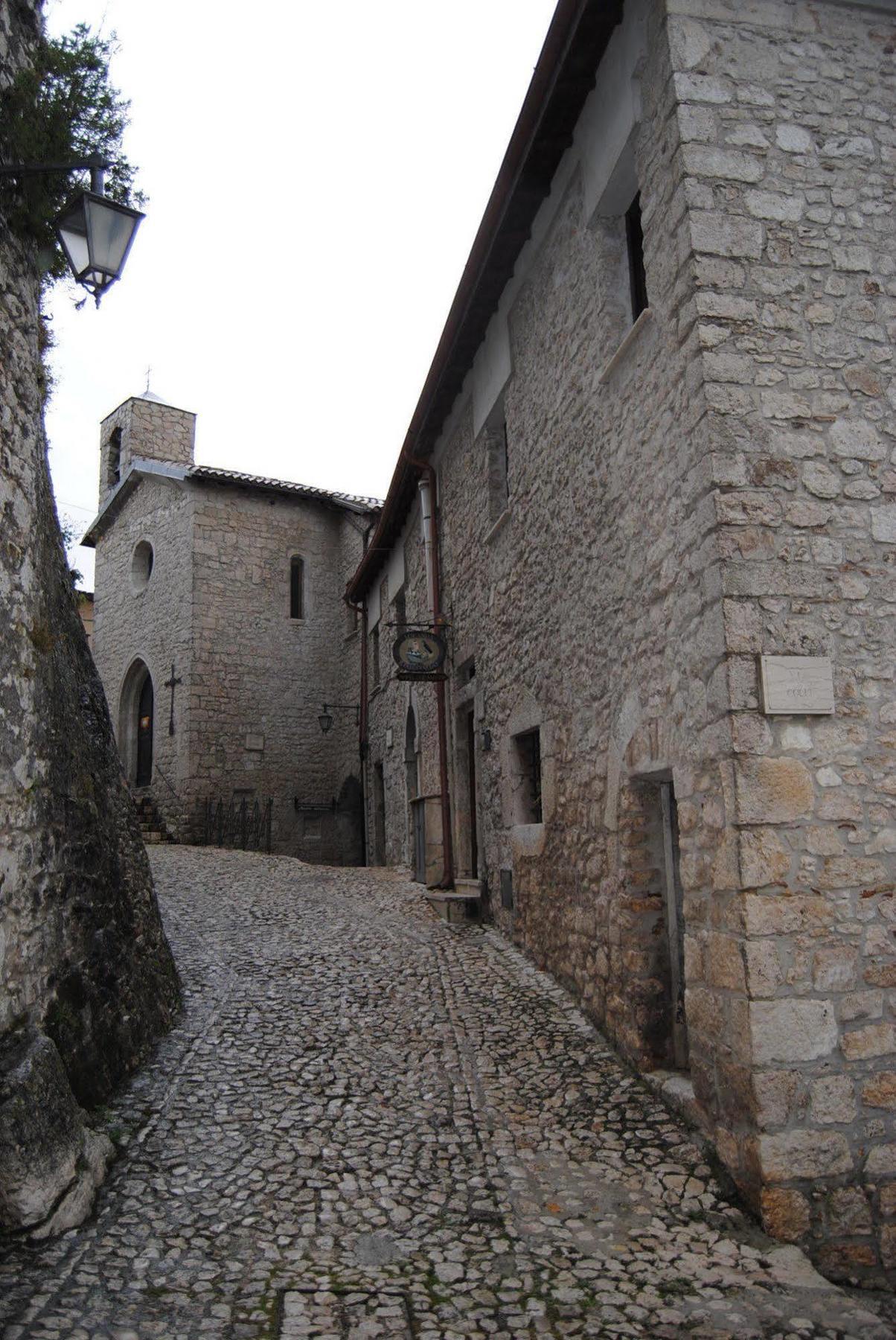 Locanda Il Falco Nero Fumone Kültér fotó